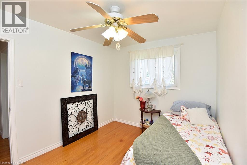 682 MOHAWK Road W - Image 29