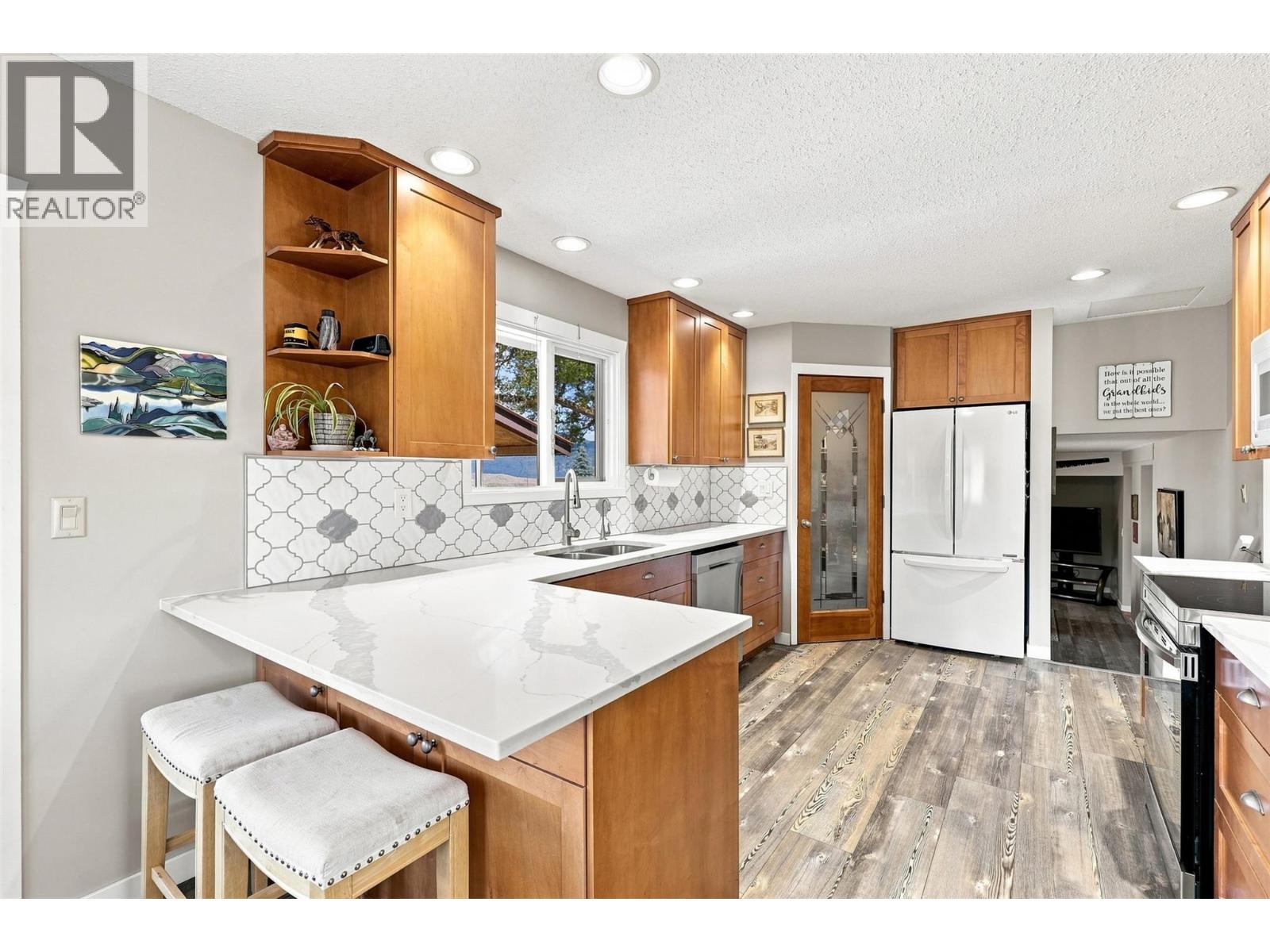 8060 BARNHARTVALE Road - Image 14