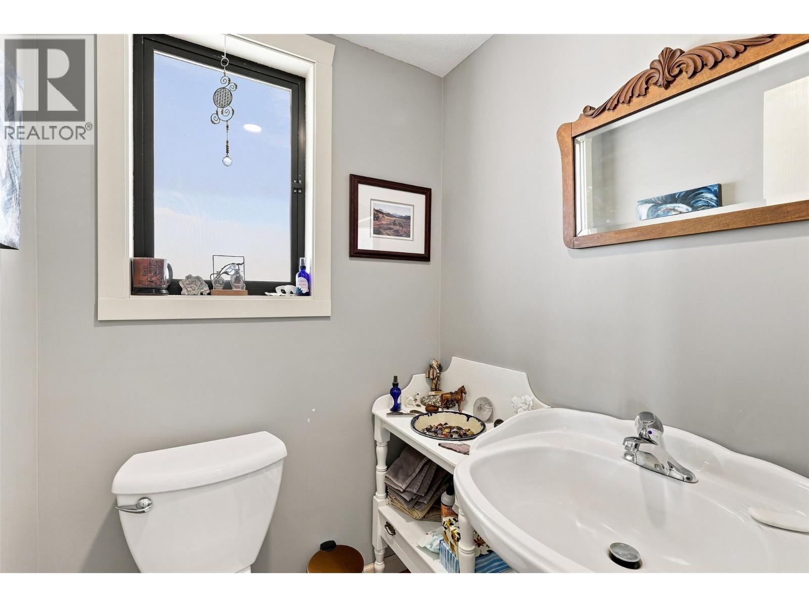 8060 BARNHARTVALE Road - Image 27