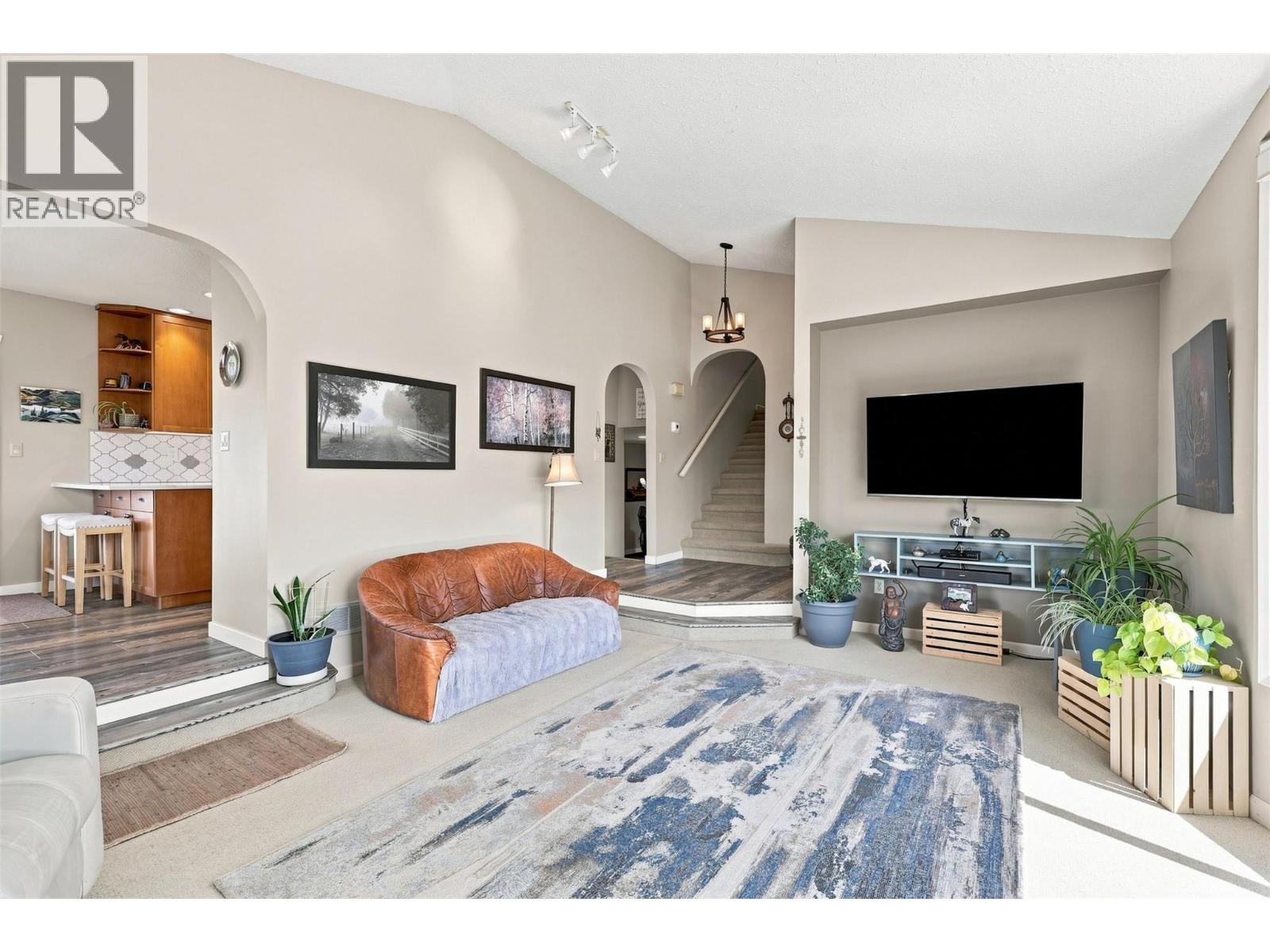 8060 BARNHARTVALE Road - 11