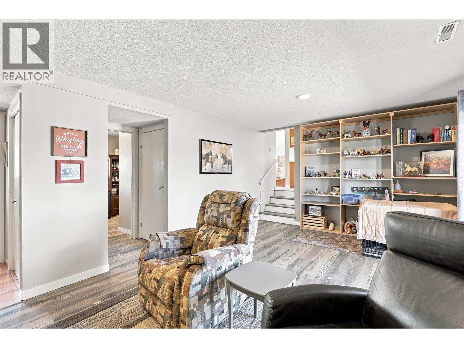 8060 BARNHARTVALE Road - 25
