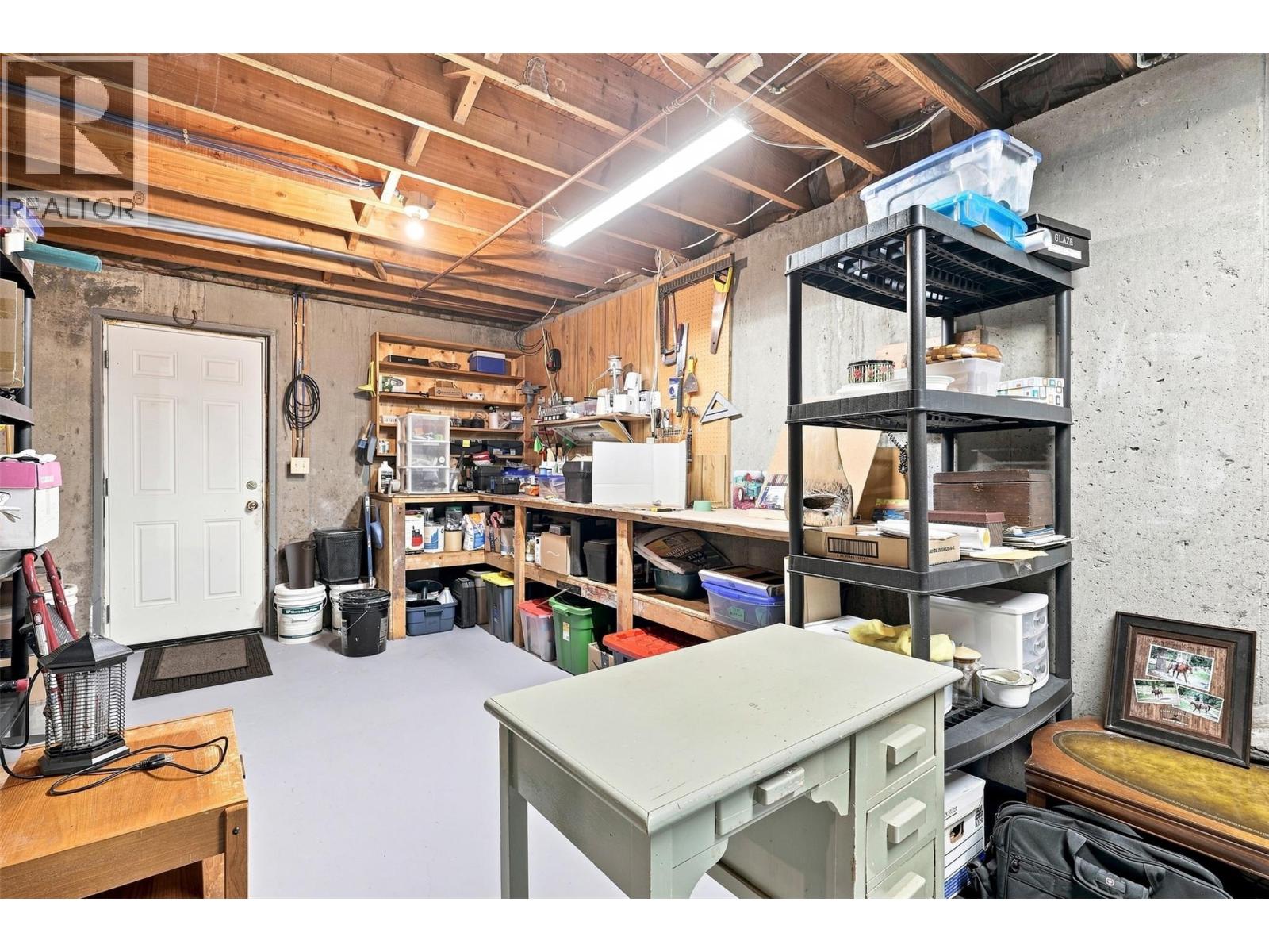 8060 BARNHARTVALE Road - Image 42