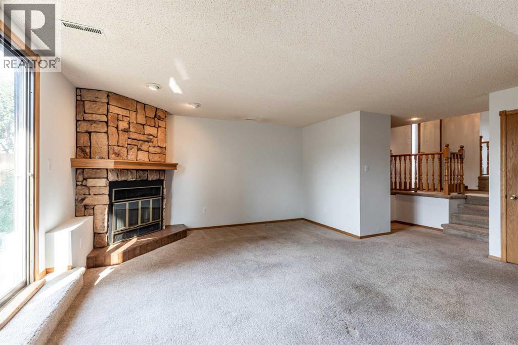 21 Rundle Crescent SE - 32