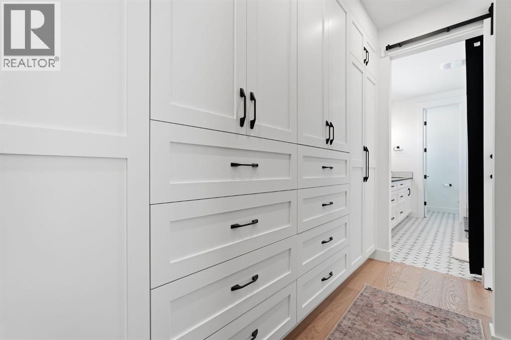 736 35 Street NW - Image 18