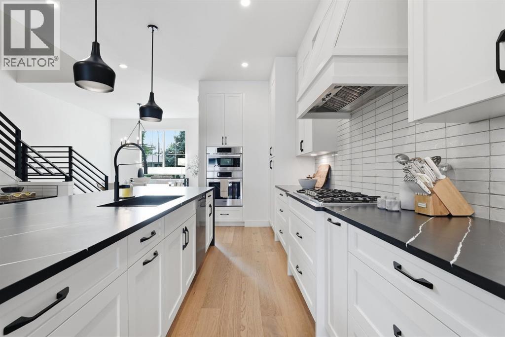 736 35 Street NW - Image 10