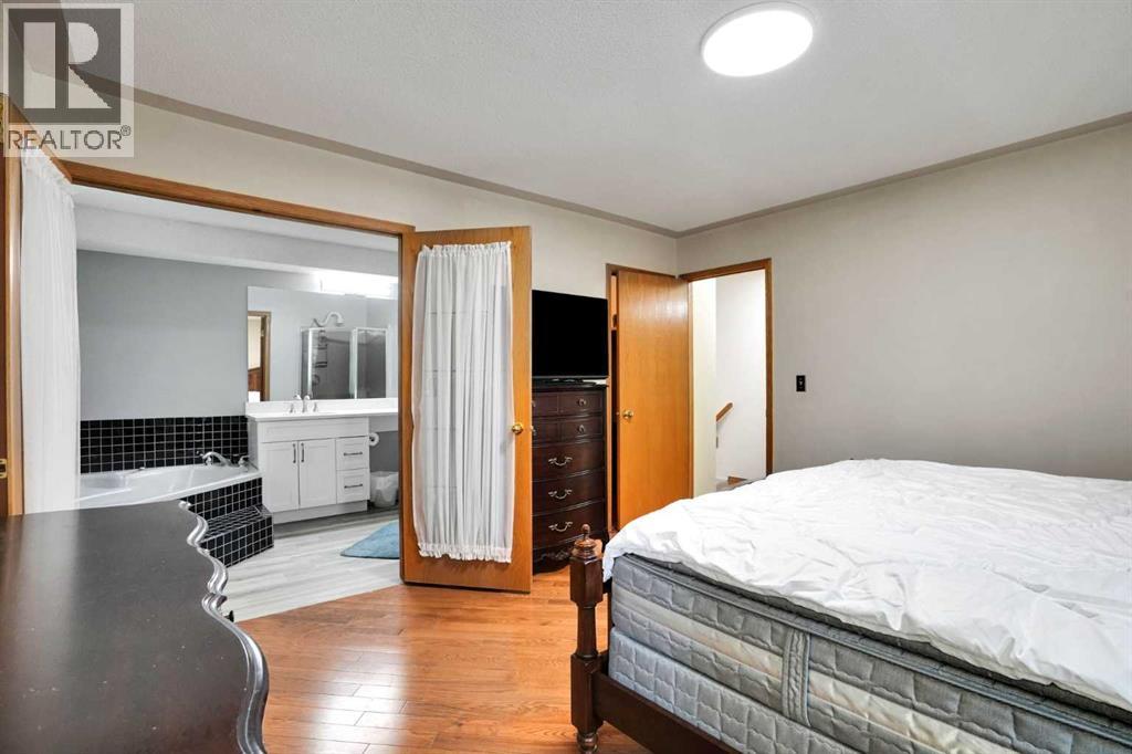 16 Sun Harbour Crescent SE - Image 23
