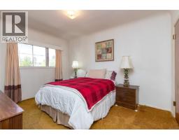 14 Kingham Pl, View Royal, BC V9B1L7 Photo 11