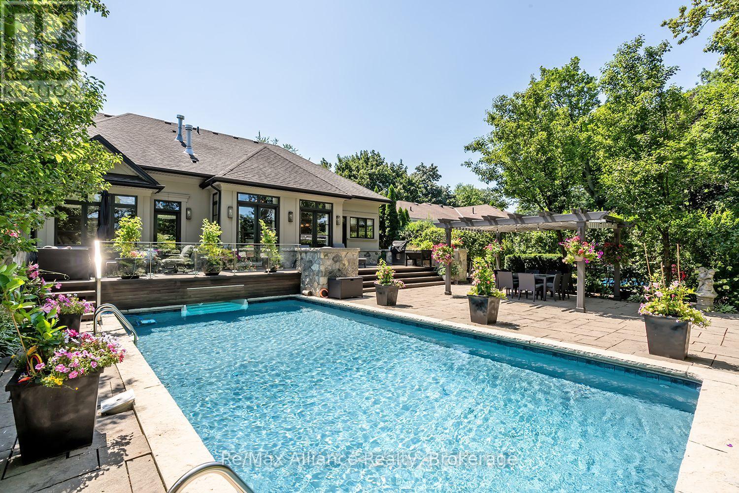 379 RIVER SIDE DRIVE - Image 46