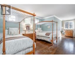 379 River Side Drive, Oakville, ON L6K3N6 Photo 30