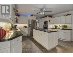 775498 10 Highway N, West Grey, ON N0C1H0 Photo 9