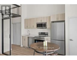102 - 350 Prince Charles Drive S, Welland, ON L3C7B3 Photo 8