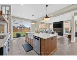 171 Rosanne Circle, Wasaga Beach, ON L9Z0N1 Photo 10