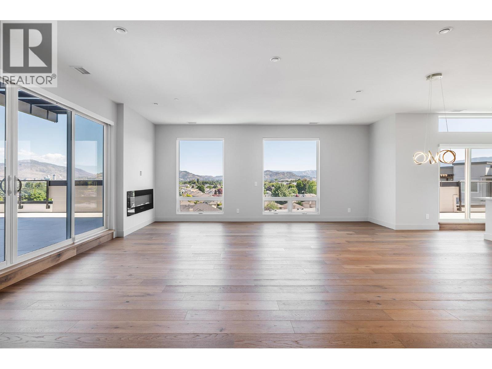 701 3634 Mission Springs Drive, Kelowna