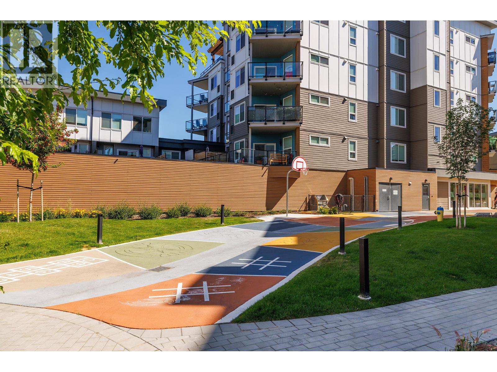 701 3634 Mission Springs Drive, Kelowna