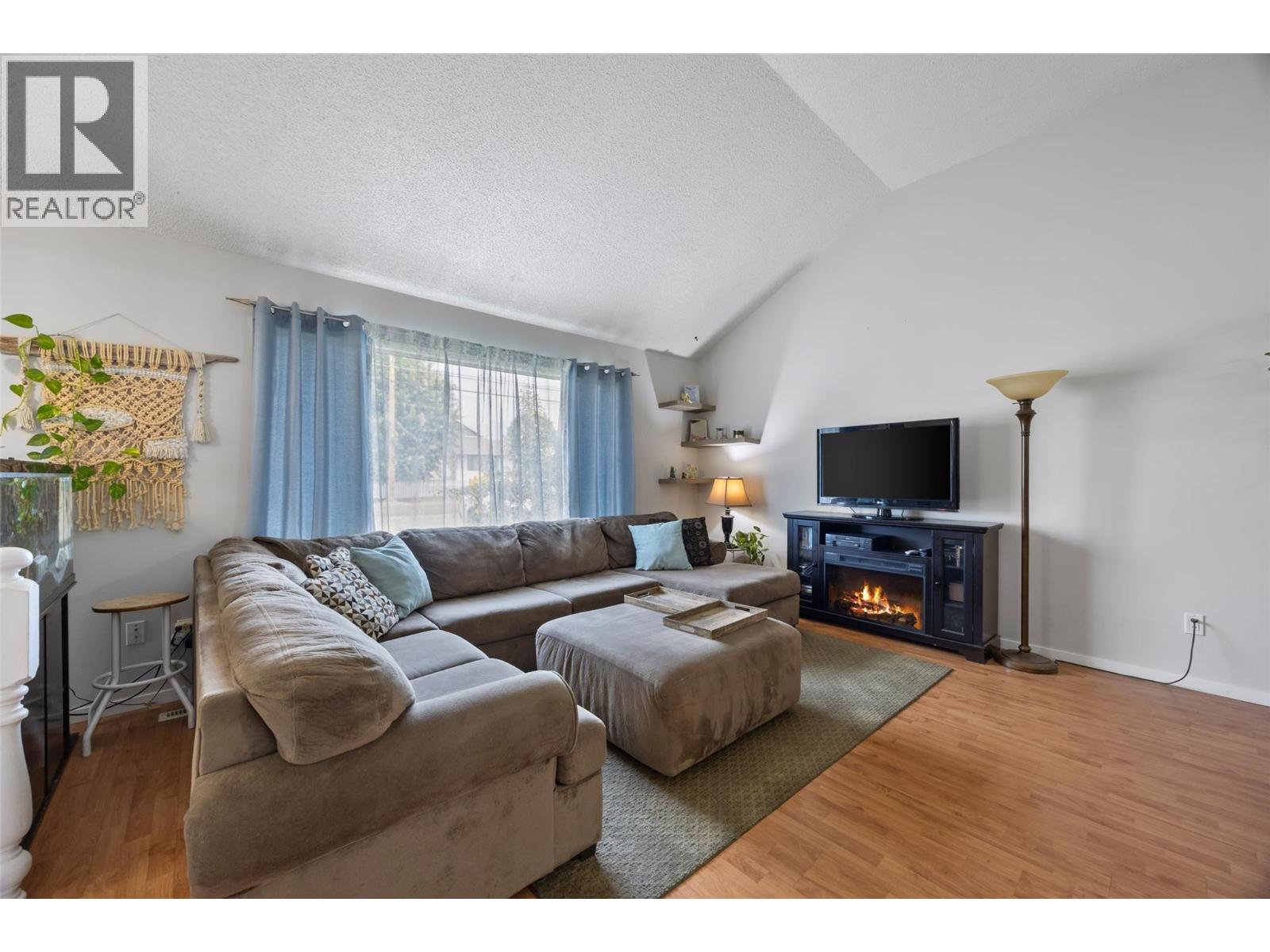 2335 Tranquille Road - 6