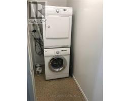 1122 - 633 Bay Street, Toronto, ON M5G2G4 Photo 10