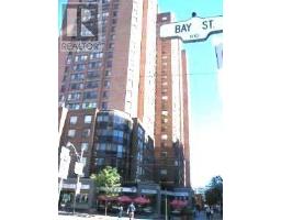 1122 - 633 Bay Street, Toronto, ON M5G2G4 Photo 12