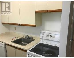 1122 - 633 Bay Street, Toronto, ON M5G2G4 Photo 9