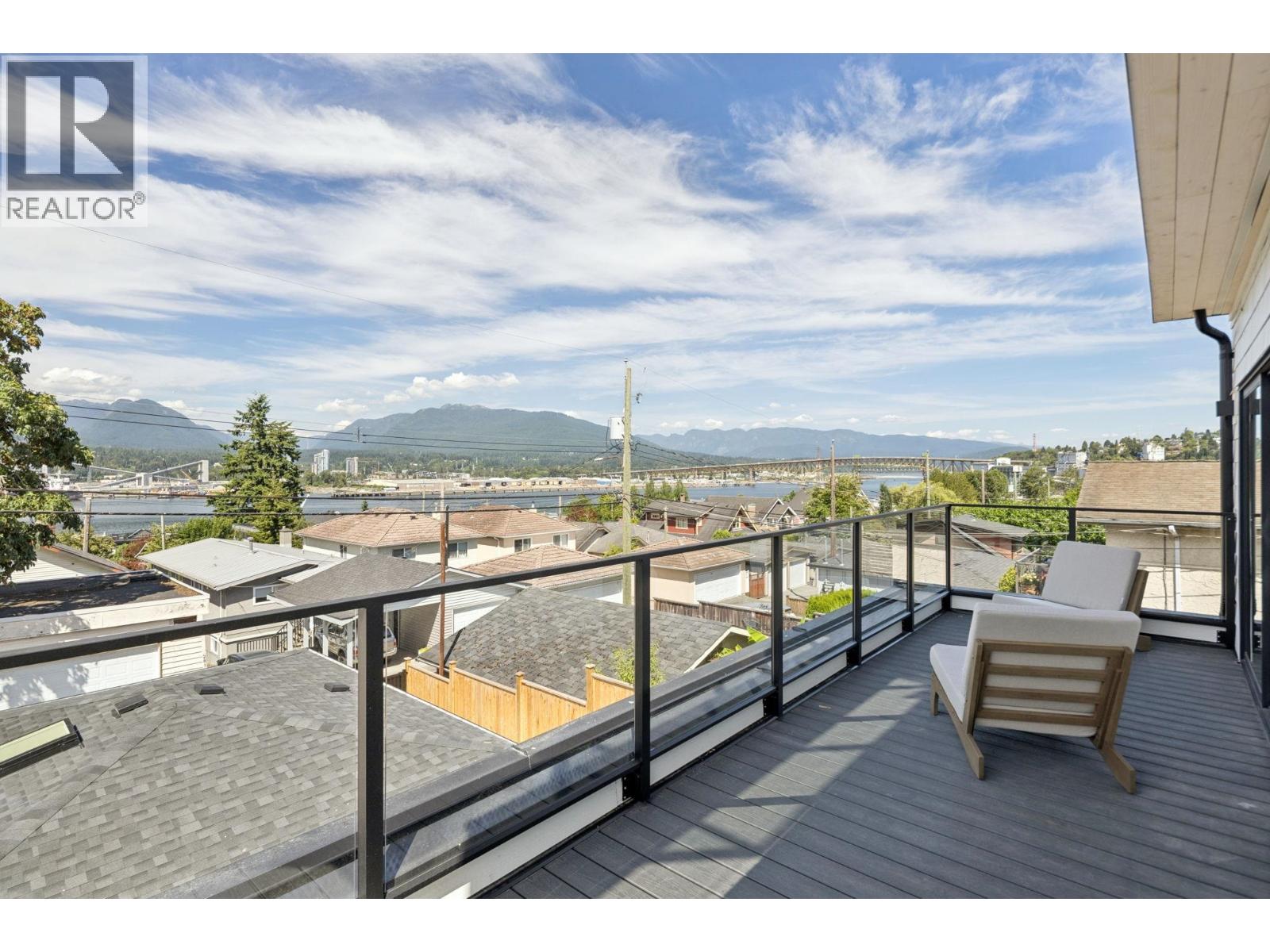 3 Bed, 4 Bath House for Sale in Vancouver – 2 2815 TRINITY STREET, Vancouver – MLS# R3151776 - Image 74