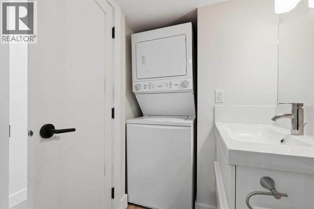 4205 16 Street SW - 32