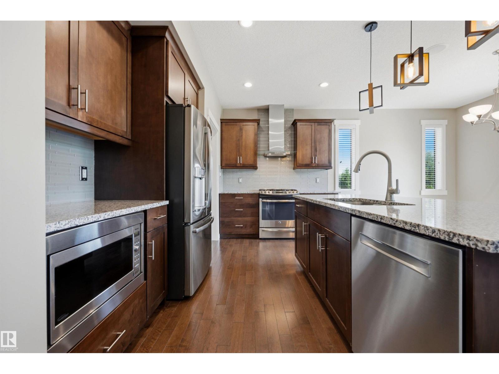 93 SHEPPARD WY - 18