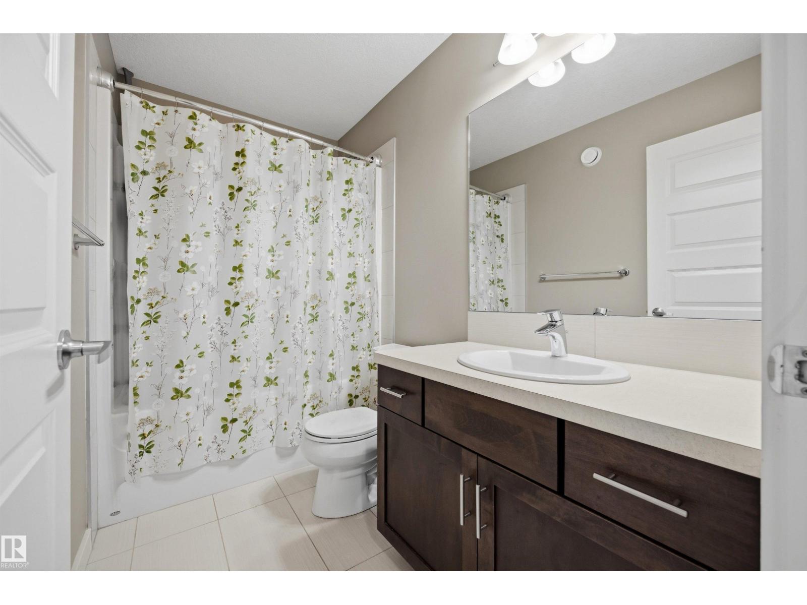 93 SHEPPARD WY - 39