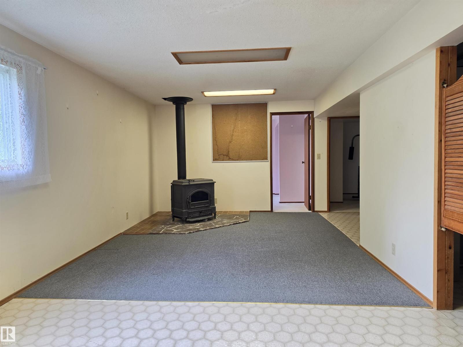 #12 53220 RGE ROAD 15 - 19