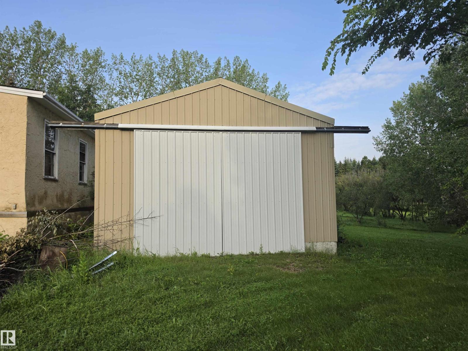 #12 53220 RGE ROAD 15 - 30