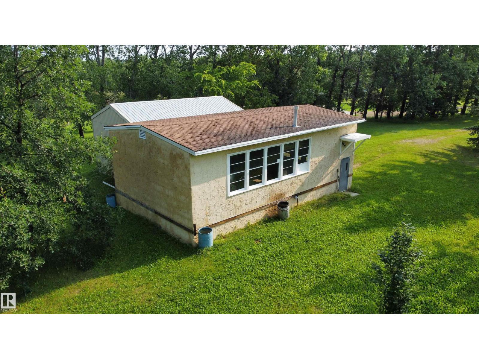 #12 53220 RGE ROAD 15 - 32