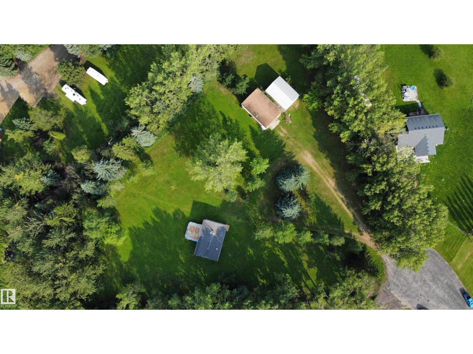 #12 53220 RGE ROAD 15 - 34