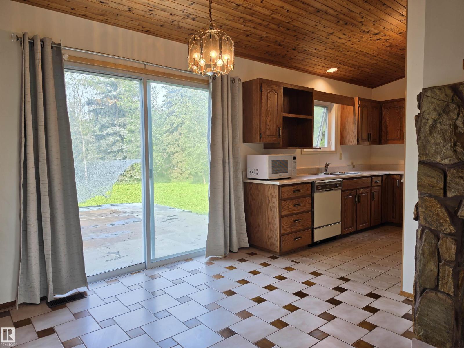 #12 53220 RGE ROAD 15 - Image 7