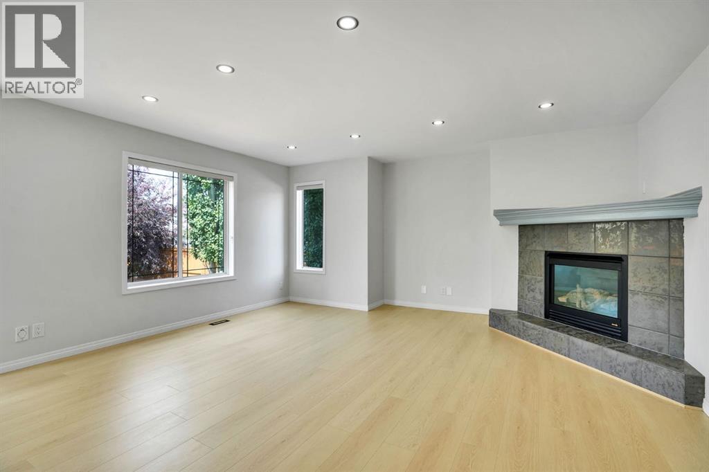 191 Cranwell Crescent SE - 11