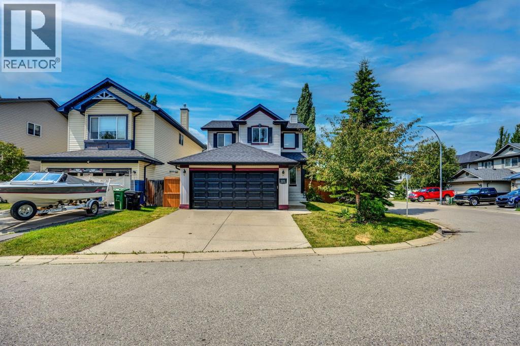 191 Cranwell Crescent SE - 1
