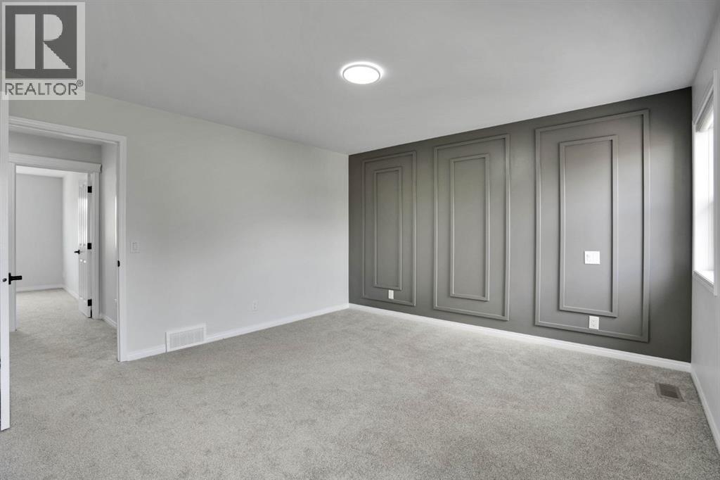 191 Cranwell Crescent SE - 30