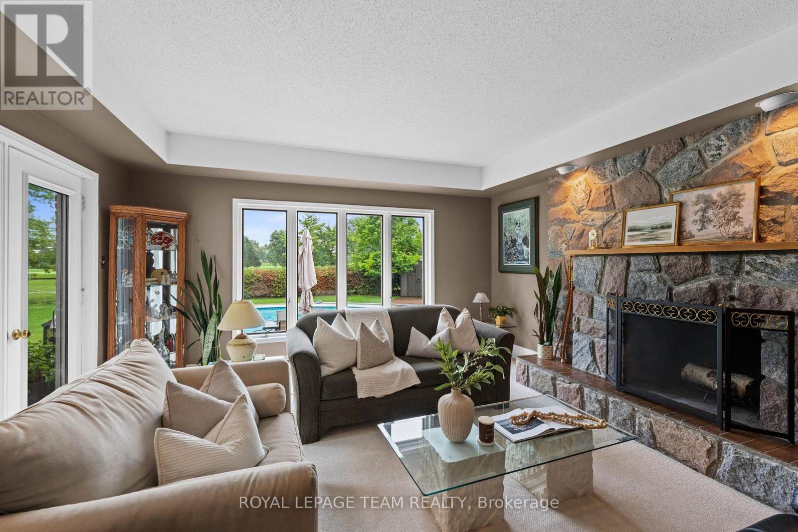 3 Bed, 2 Bath House for Sale in Ottawa – 1282 FAIRWAY DRIVE, Ottawa – MLS# X13647360 - Image 10