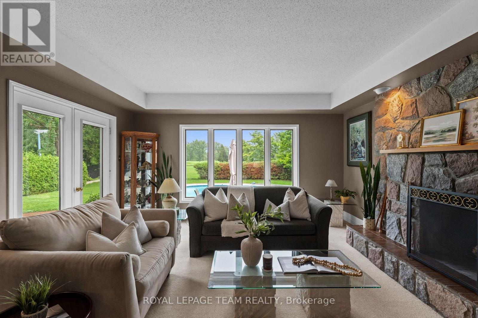 3 Bed, 2 Bath House for Sale in Ottawa – 1282 FAIRWAY DRIVE, Ottawa – MLS# X13647360 - Image 11