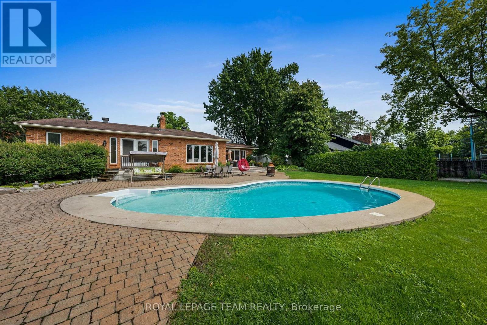 3 Bed, 2 Bath House for Sale in Ottawa – 1282 FAIRWAY DRIVE, Ottawa – MLS# X13647360 - Image 35