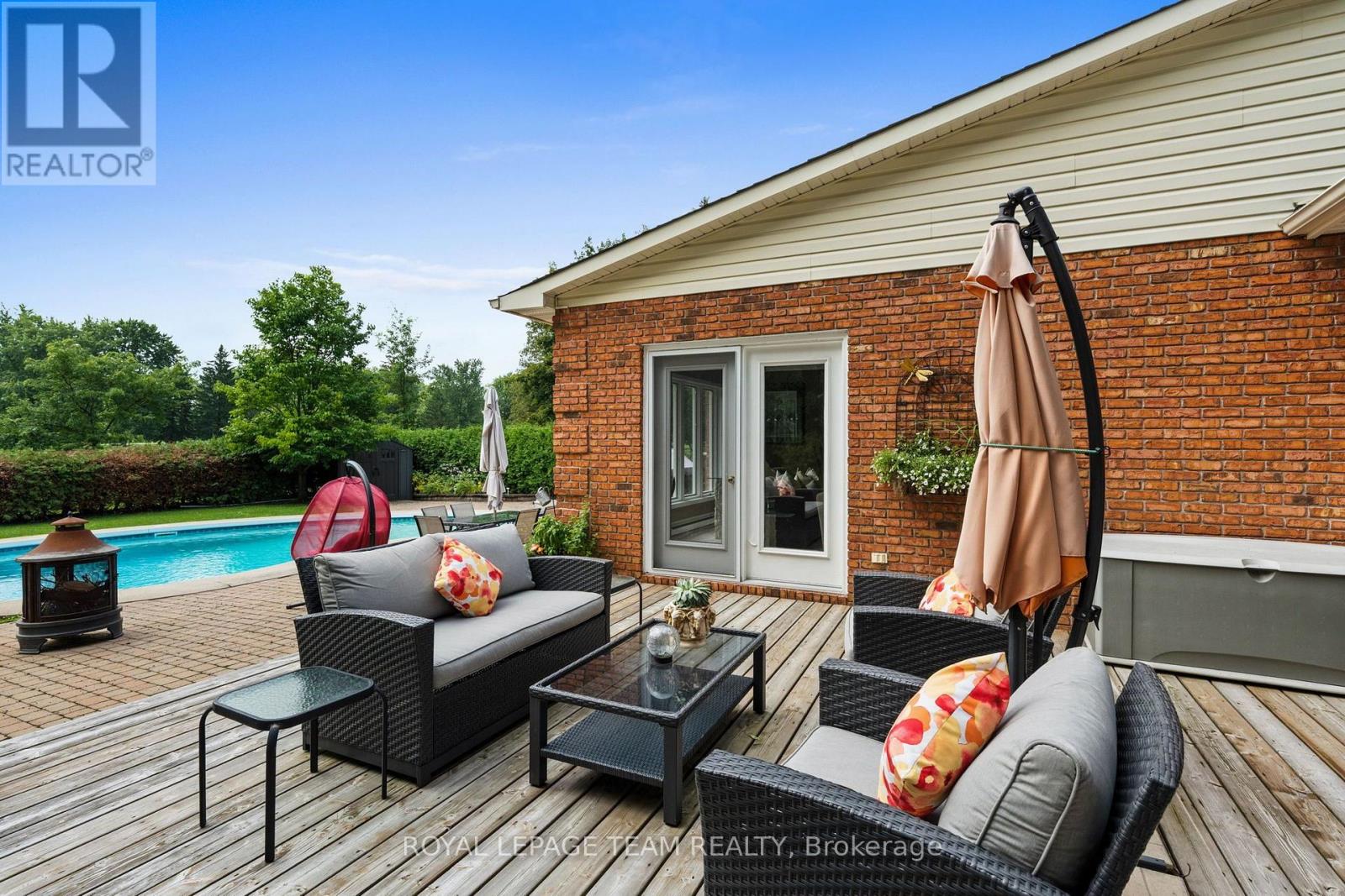 3 Bed, 2 Bath House for Sale in Ottawa – 1282 FAIRWAY DRIVE, Ottawa – MLS# X13647360 - Image 40