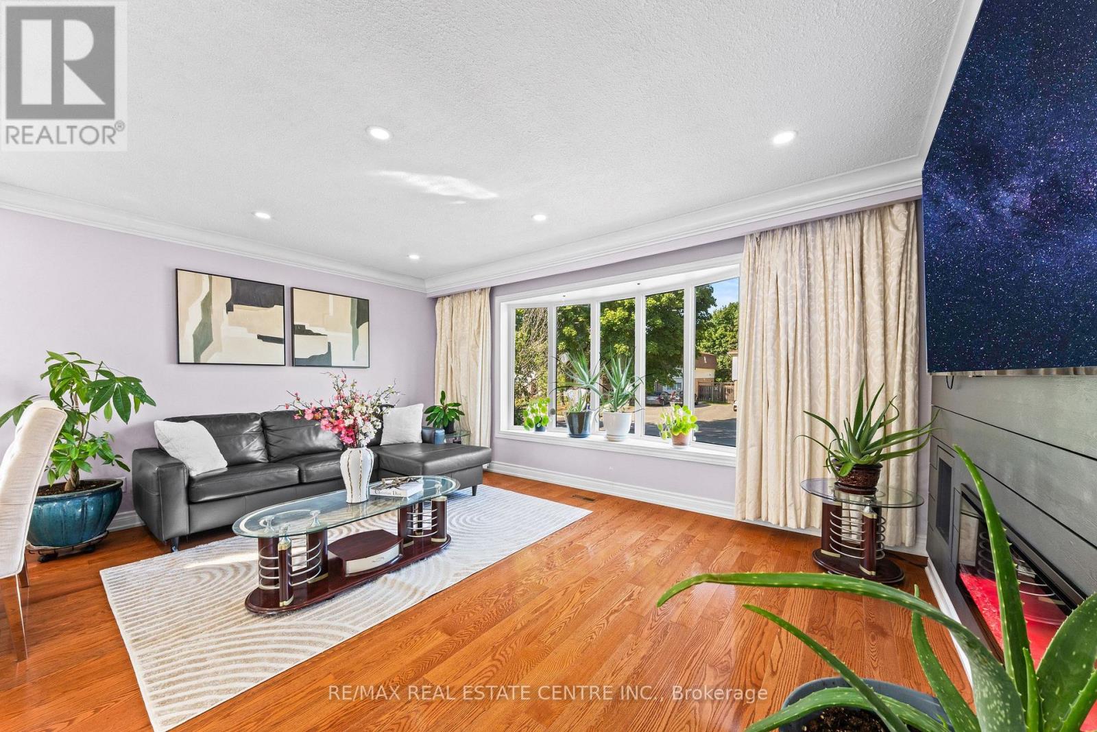 27 JEFFERSON ROAD - 11