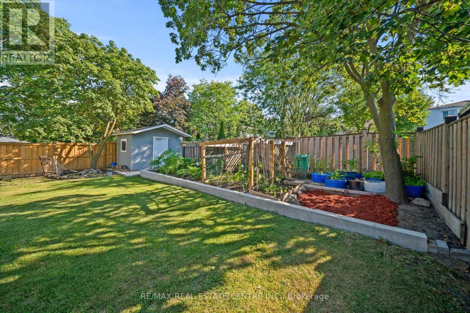 27 JEFFERSON ROAD - 42