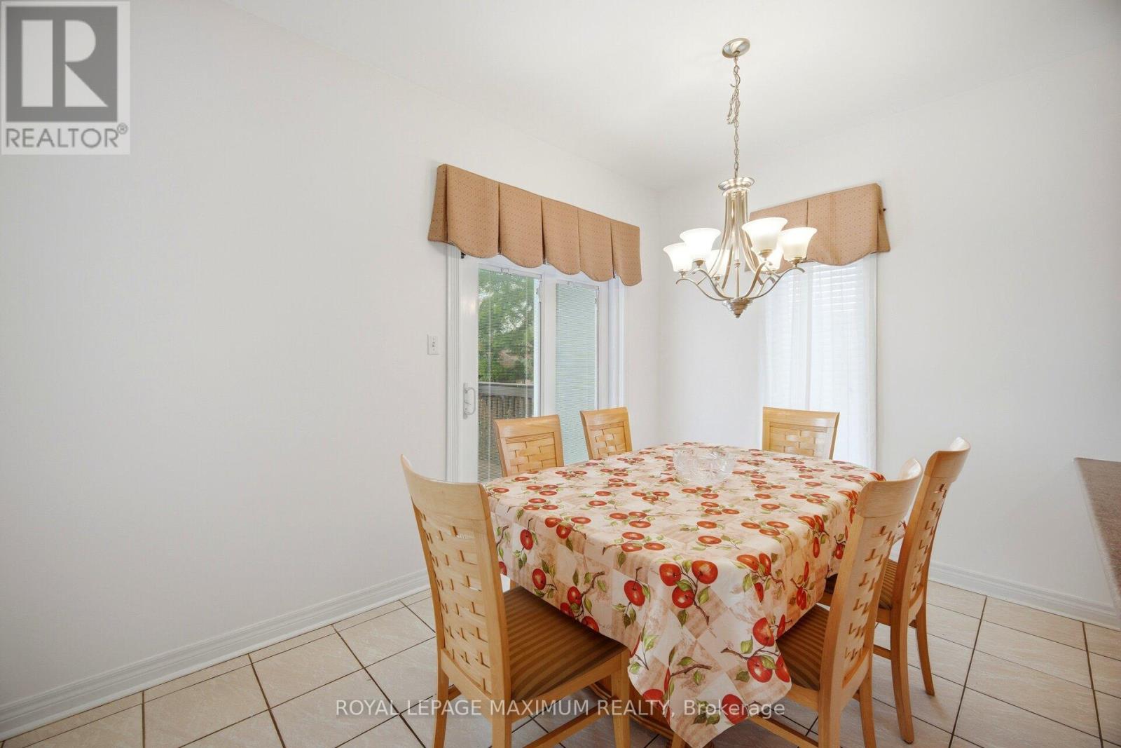 34 KIRKWOOD CRESCENT - 16