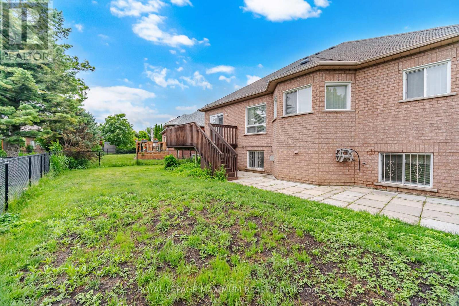 34 KIRKWOOD CRESCENT - 46