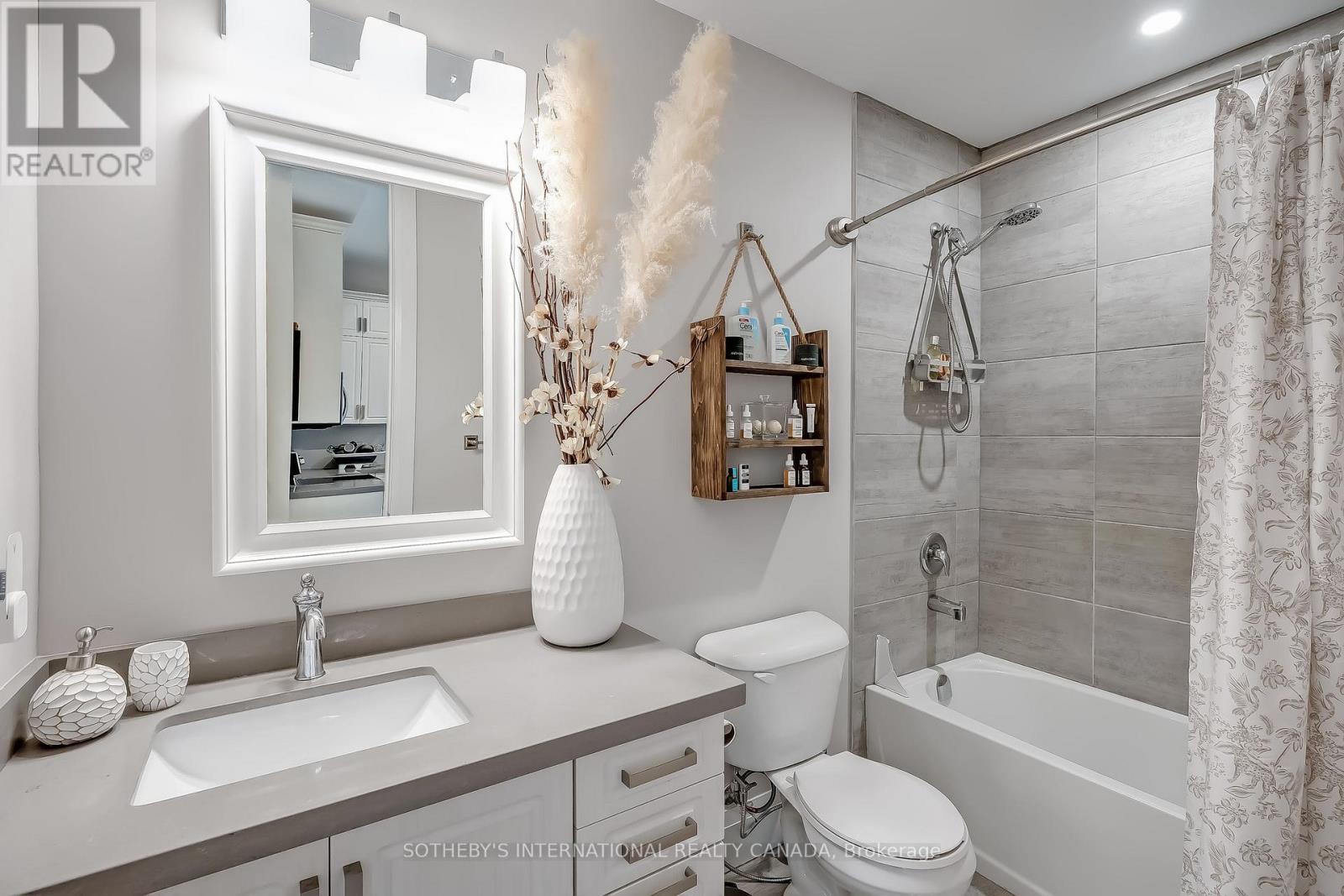 #101B 85 MORRELL STREET - 11