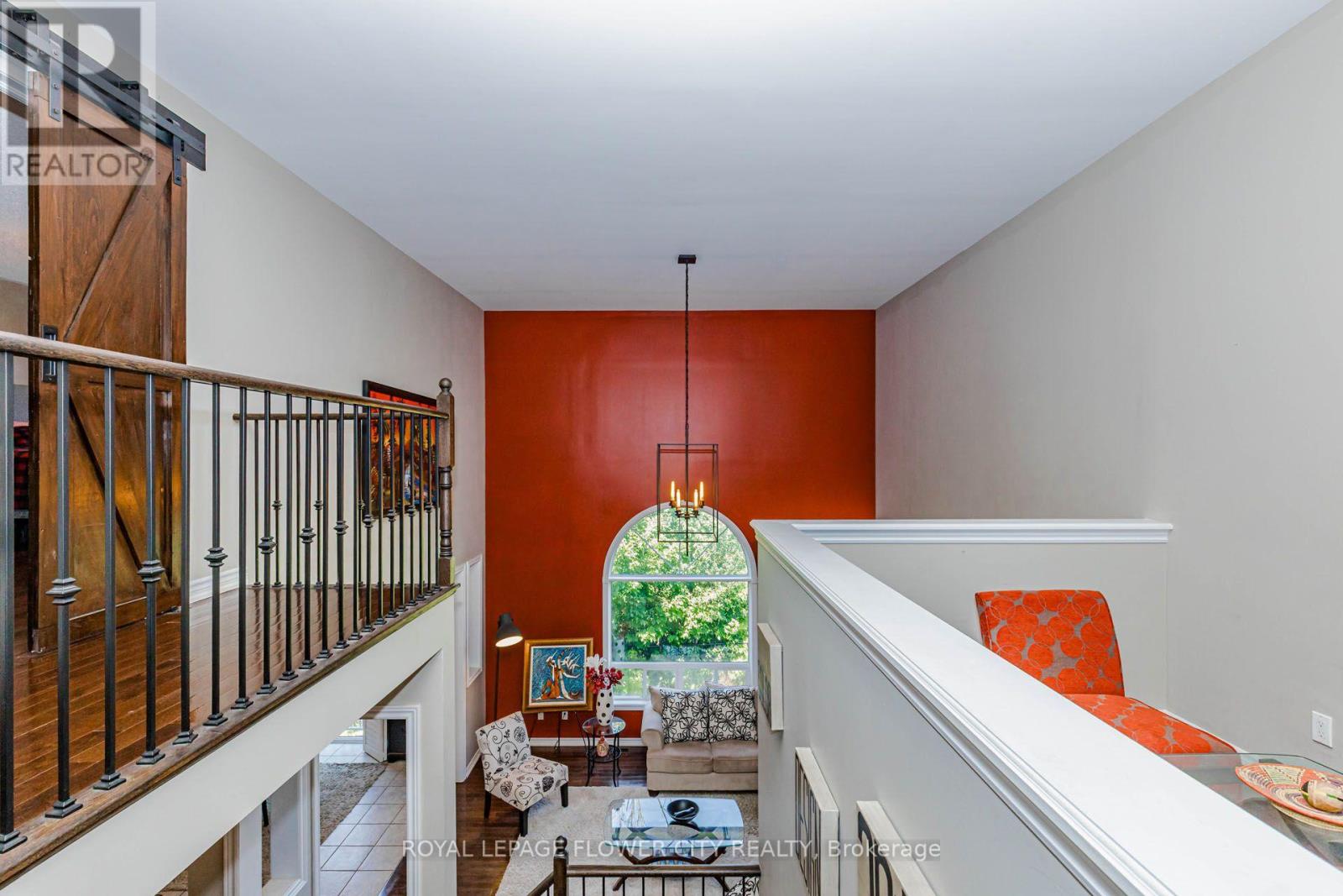944 O'REILLY CRESCENT - 21