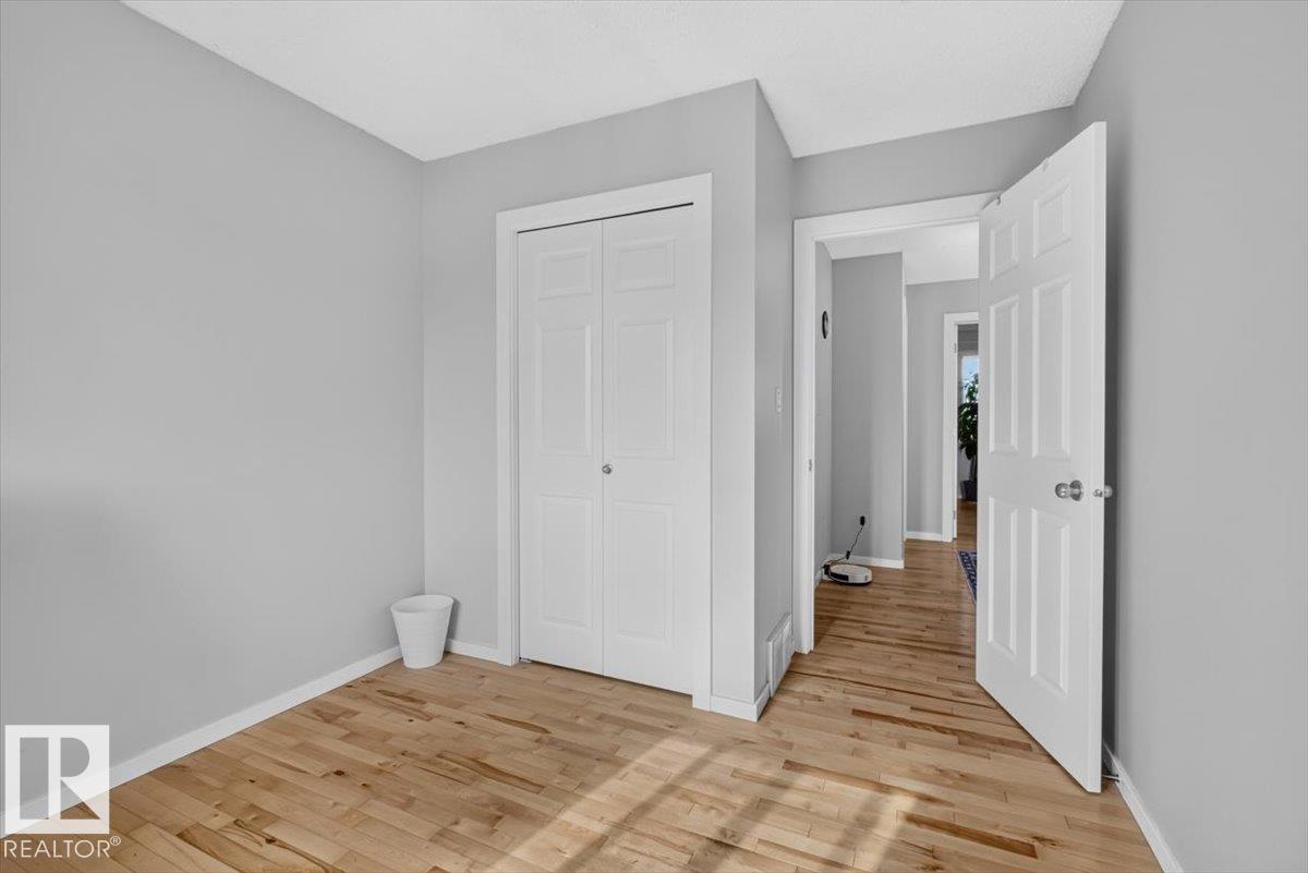 722 88A ST SW - 26