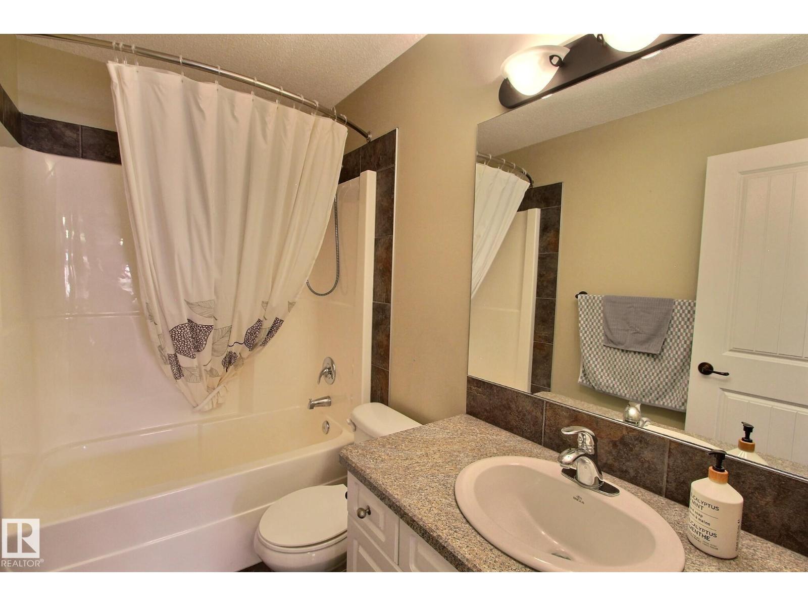 10 BIRCHMONT CR - 17