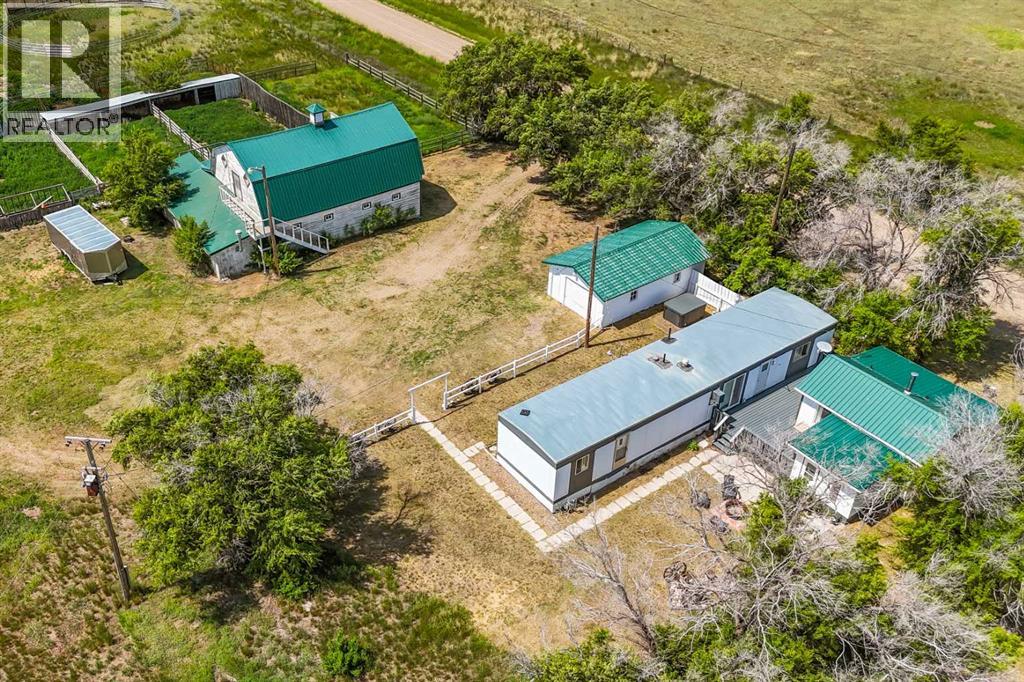 1043, 6 Ave