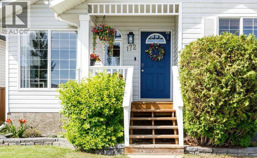 172 Duckering Close - 3