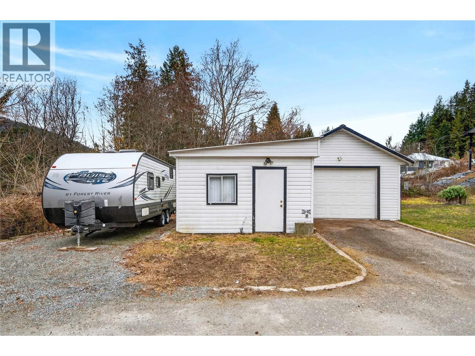 4640 70 Avenue NE - 38
