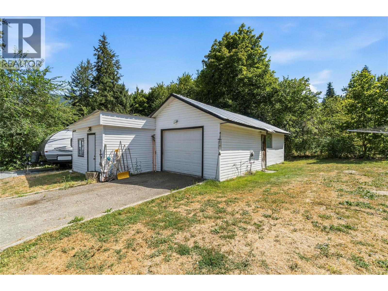 4640 70 Avenue NE - 57